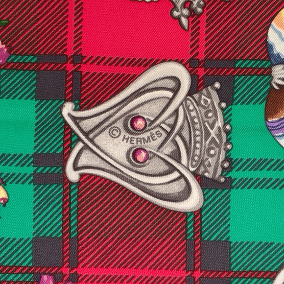 NWT Hermes Scarf "Fleurs d’Écosse" 1 - Picture 5 of 10
